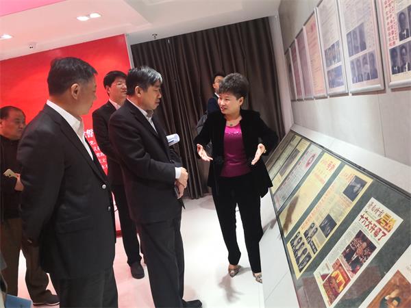 yJRG09JP7tBjzW81.jpg