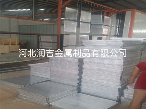 K9Y614aPzM2u9wH4.jpg