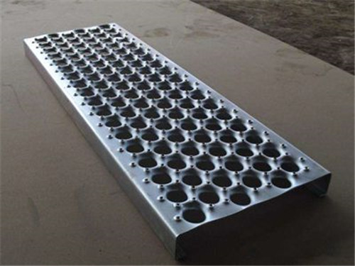xuIn99Nv81N2XtmM.jpg